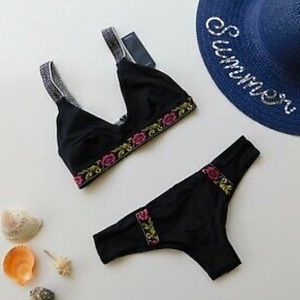 NWT Tavik deneuve embroidered floral bikini